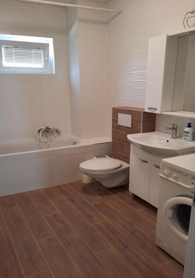 Apartmani Popovic Hoek van Holland Ngoại thất bức ảnh