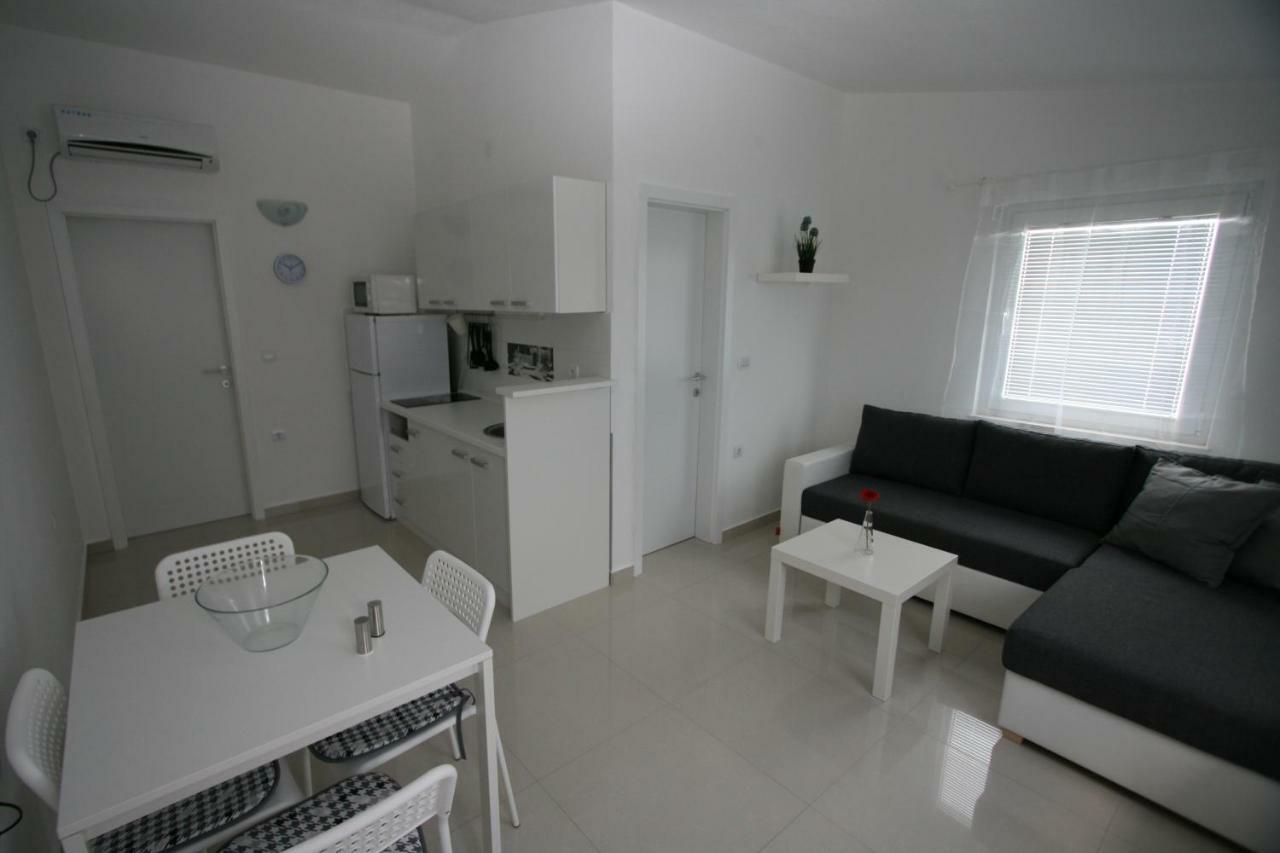 Apartmani Popovic Hoek van Holland Ngoại thất bức ảnh