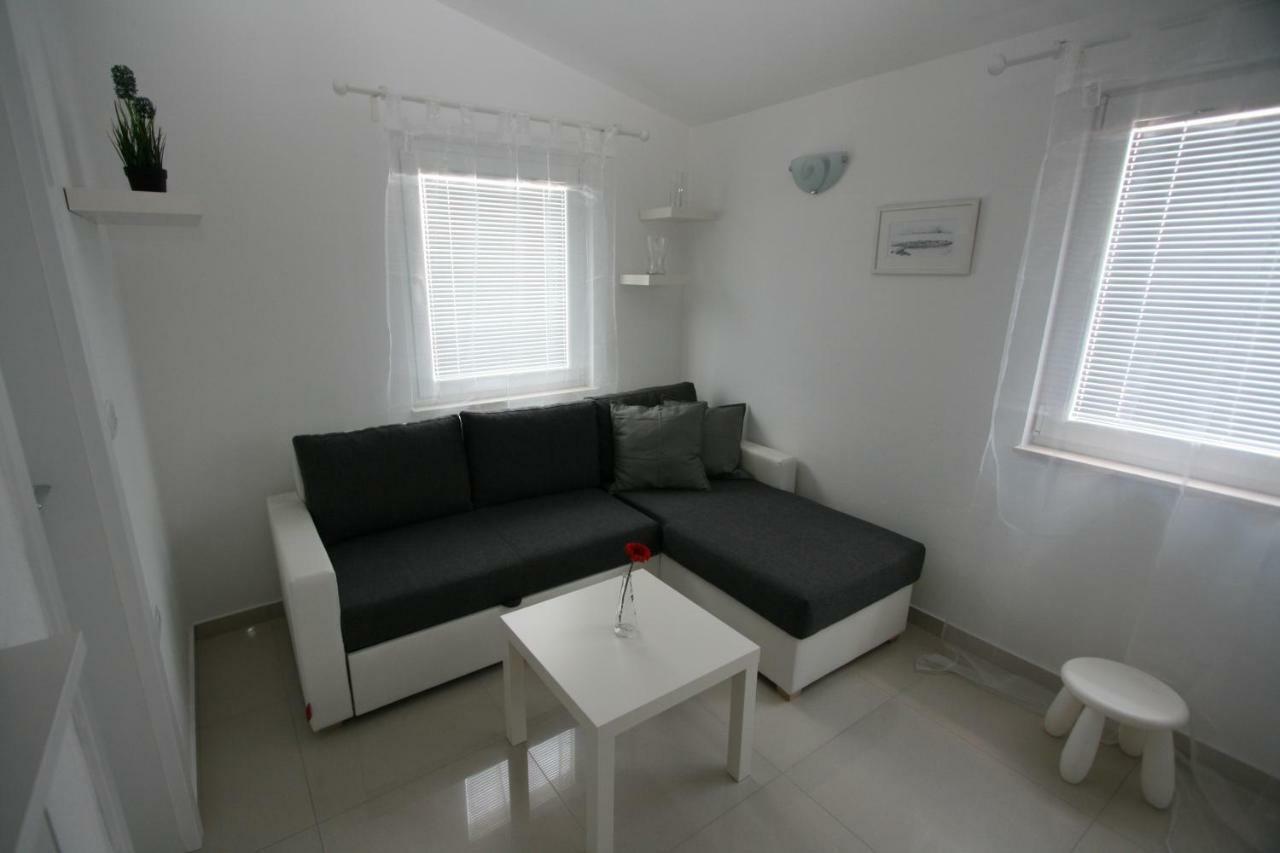 Apartmani Popovic Hoek van Holland Ngoại thất bức ảnh