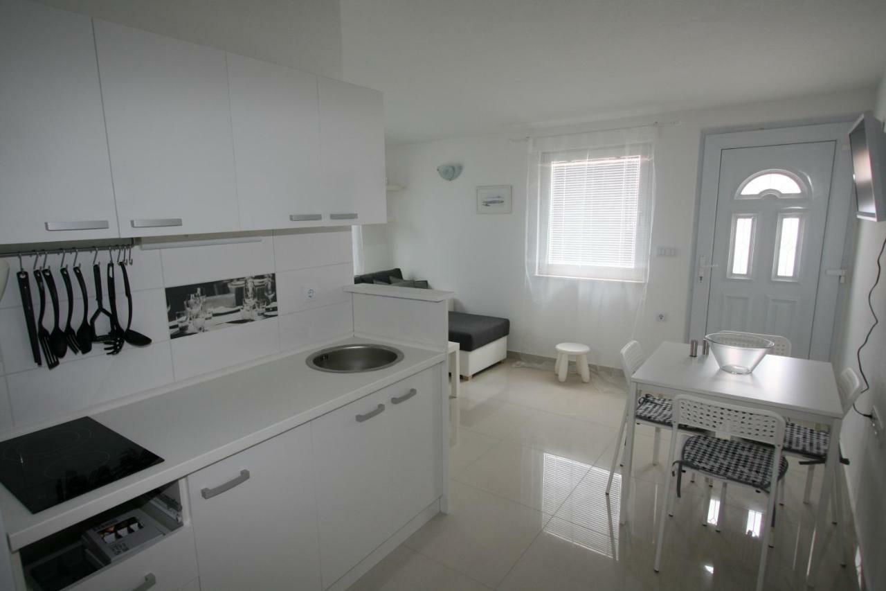 Apartmani Popovic Hoek van Holland Ngoại thất bức ảnh